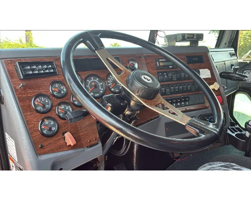 WESTERN STAR 4900 WHOLE TRUCK FOR RESALE