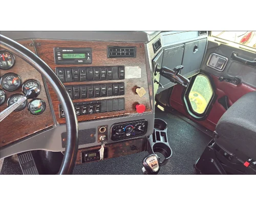 WESTERN STAR 4900 WHOLE TRUCK FOR RESALE