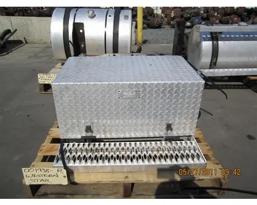 WESTERN STAR 4964EX AUXILIARY POWER UNIT