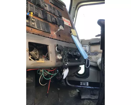 WESTERN STAR 4964FX TEMPERATURE CONTROL