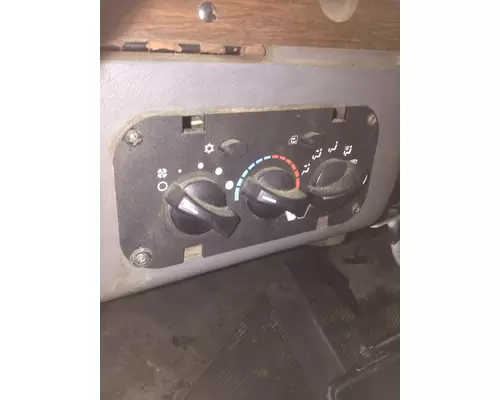 WESTERN STAR 4964FX TEMPERATURE CONTROL