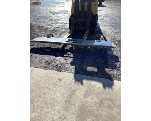 WESTERN STAR 49X BUMPER-COMPLETE