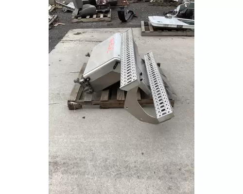 WESTERN STAR 49X Battery BoxTray