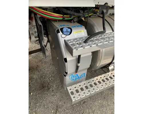 WESTERN STAR 49X DEF TANK