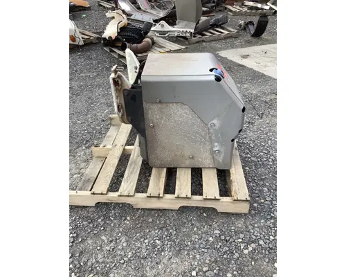 WESTERN STAR 49X DEF TANK