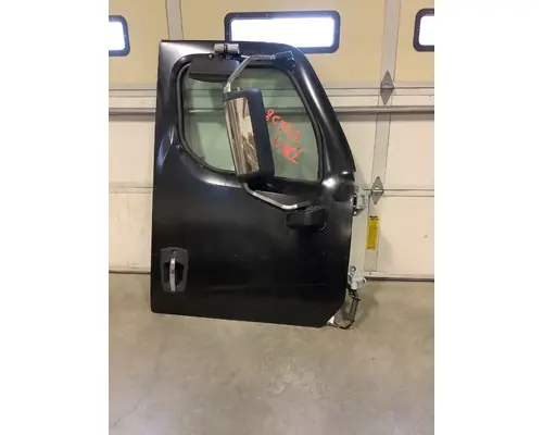 WESTERN STAR 49X DOOR-FRONT