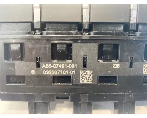 WESTERN STAR 49X Dash  Console Switch