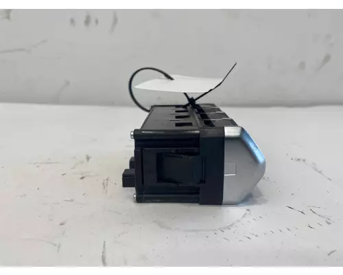 WESTERN STAR 49X Dash  Console Switch
