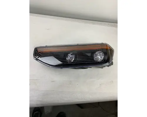 WESTERN STAR 49X HEADLAMP