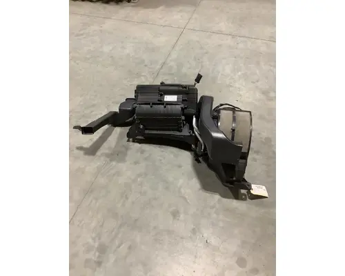 WESTERN STAR 49X HEATERAIR CONDITIONER PARTS