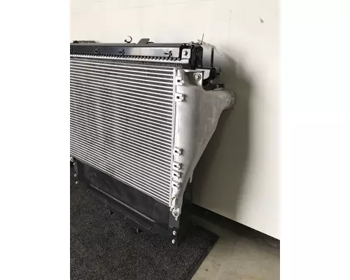 WESTERN STAR 49X Radiator