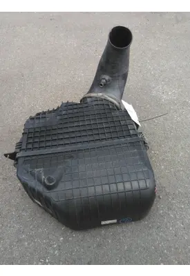 WESTERN STAR 5700XE AIR CLEANER