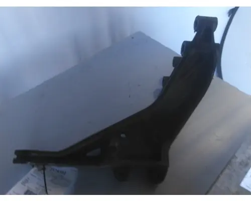 WESTERN STAR 5700XE CAB MOUNT,BRACKET