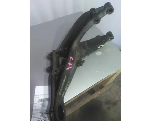 WESTERN STAR 5700XE CAB MOUNT,BRACKET