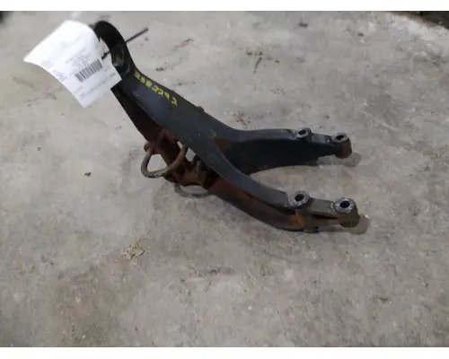 WESTERN STAR 5700XE CAB MOUNT,BRACKET