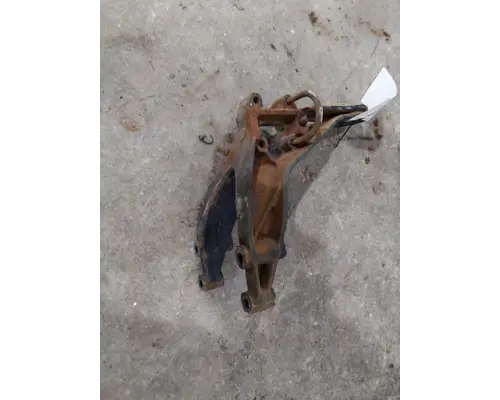 WESTERN STAR 5700XE CAB MOUNT,BRACKET