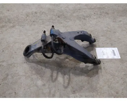 WESTERN STAR 5700XE CAB MOUNT,BRACKET