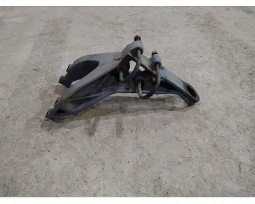 WESTERN STAR 5700XE CAB MOUNT,BRACKET