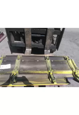 WESTERN STAR 5700XE CAB SKIRT/SIDE FAIRING