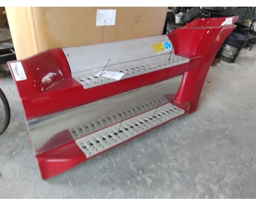 WESTERN STAR 5700XE CAB SKIRTSIDE FAIRING