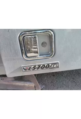 WESTERN STAR 5700XE DOOR HANDLE