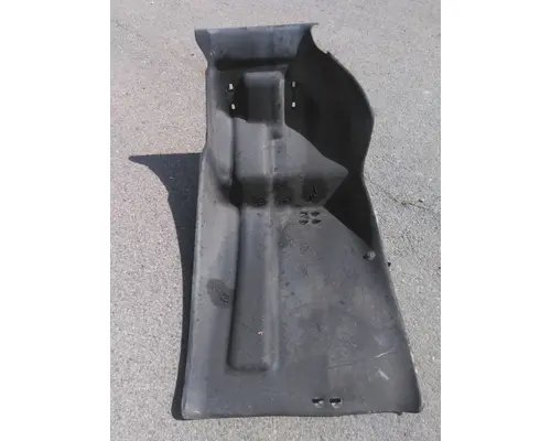 WESTERN STAR 5700XE FENDER, SPLASH SHIELDGUARD