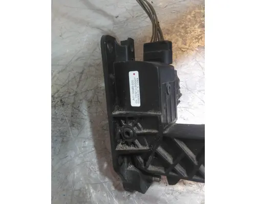 WESTERN STAR 5700XE FOOT PEDAL