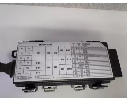 WESTERN STAR 5700XE FUSE BOX