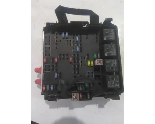 WESTERN STAR 5700XE FUSE BOX