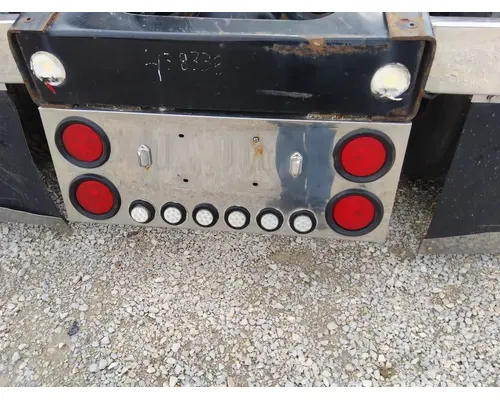 WESTERN STAR 5700XE STOP TURN TAIL LAMP