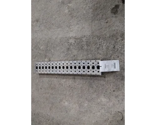 WESTERN STAR 5700XE TANK STEP