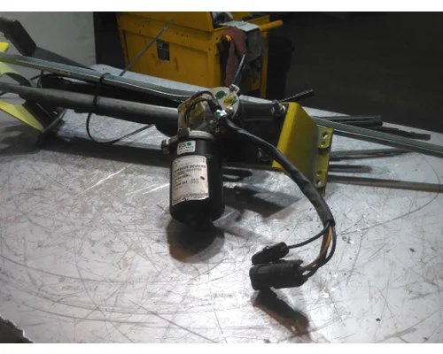 WESTERN STAR 5700XE WINDSHIELD WIPER ASSEMBLY