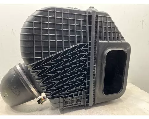 WESTERN STAR 5700 Air Cleaner