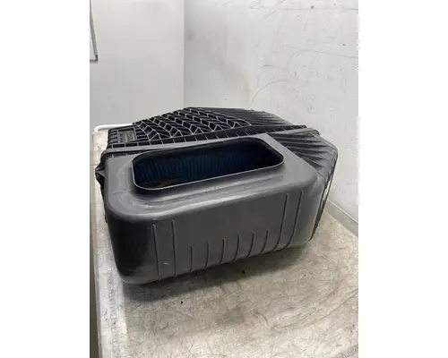 WESTERN STAR 5700 Air Cleaner