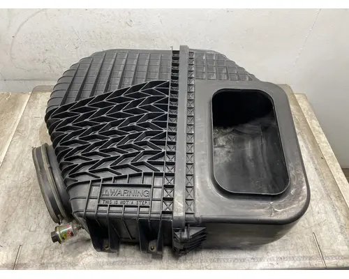 WESTERN STAR 5700 Air Cleaner