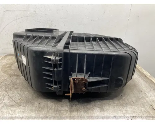 WESTERN STAR 5700 Air Cleaner