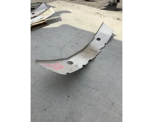WESTERN STAR 5700 BUMPER CENTER