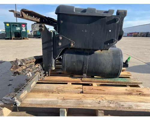 WESTERN STAR 5700 Battery Box