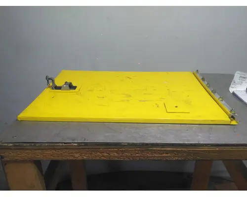 WESTERN STAR 5700 DOOR, COMPARTMENT