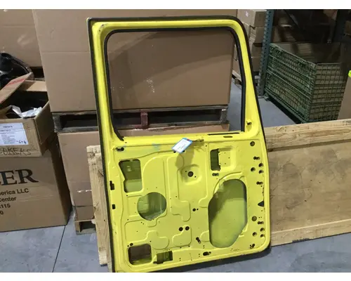 WESTERN STAR 5700 DOOR-FRONT