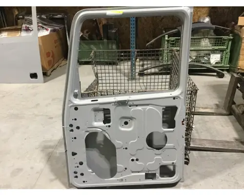 WESTERN STAR 5700 DOOR-FRONT