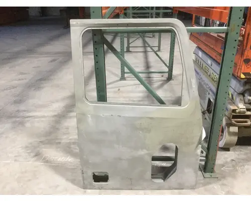 WESTERN STAR 5700 DOOR-FRONT