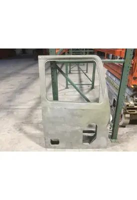 WESTERN STAR 5700 DOOR-FRONT