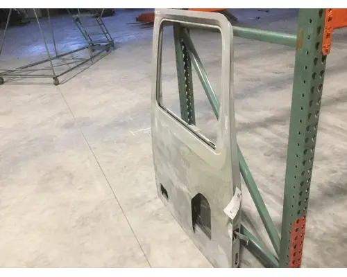 WESTERN STAR 5700 DOOR-FRONT