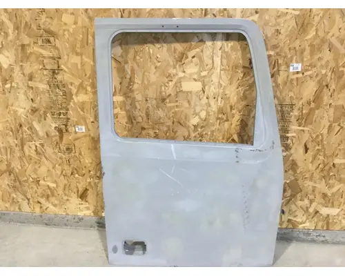 WESTERN STAR 5700 DOOR-FRONT