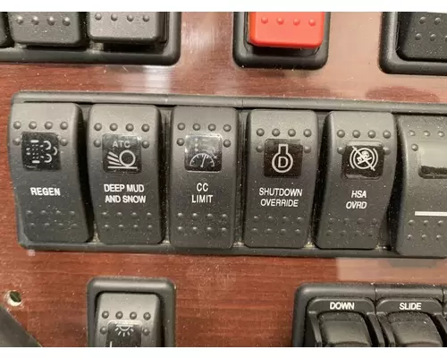 WESTERN STAR 5700 Dash  Console Switch