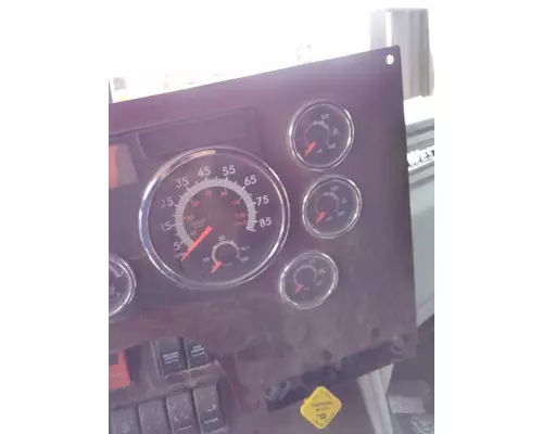 WESTERN STAR 5700 GAUGE CLUSTER