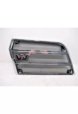 WESTERN STAR 5700 Hood Side Vent