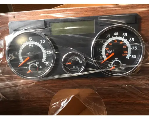WESTERN STAR 5700 INSTRUMENT CLUSTER