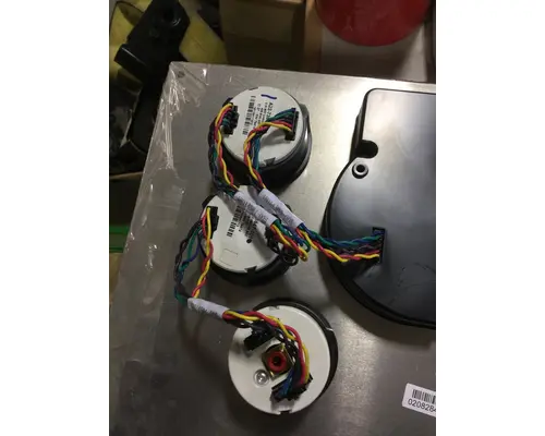 WESTERN STAR 5700 INSTRUMENT CLUSTER